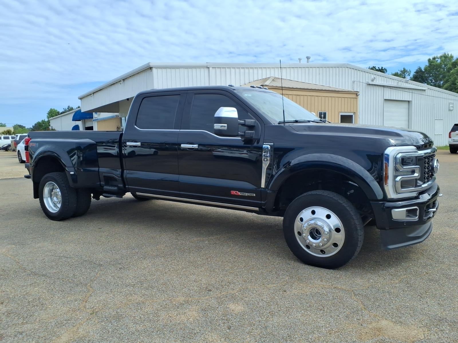 2024 Ford Super Duty F-450 DRW XL