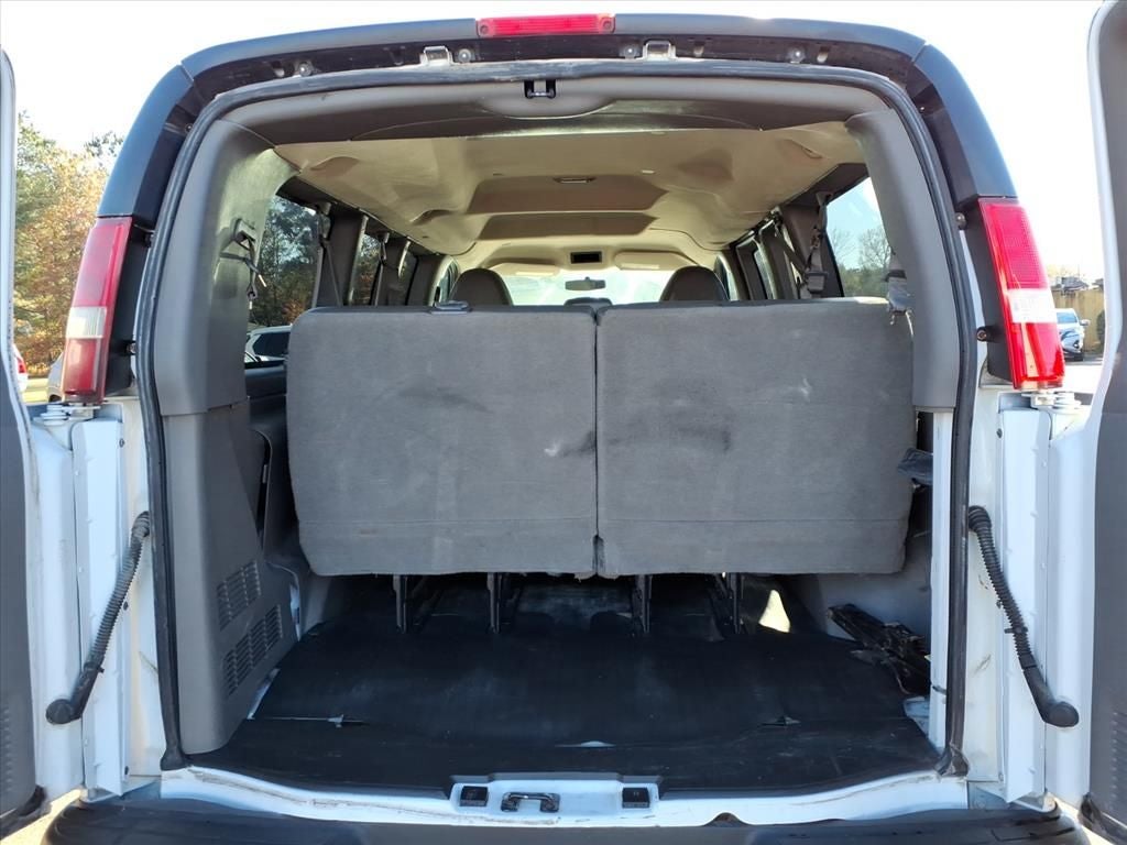 2015 Chevrolet Express Passenger 2500 LS