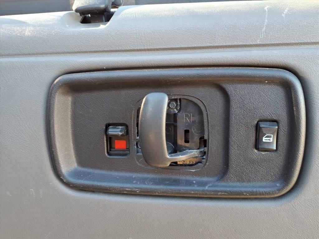 2015 Chevrolet Express Passenger 2500 LS