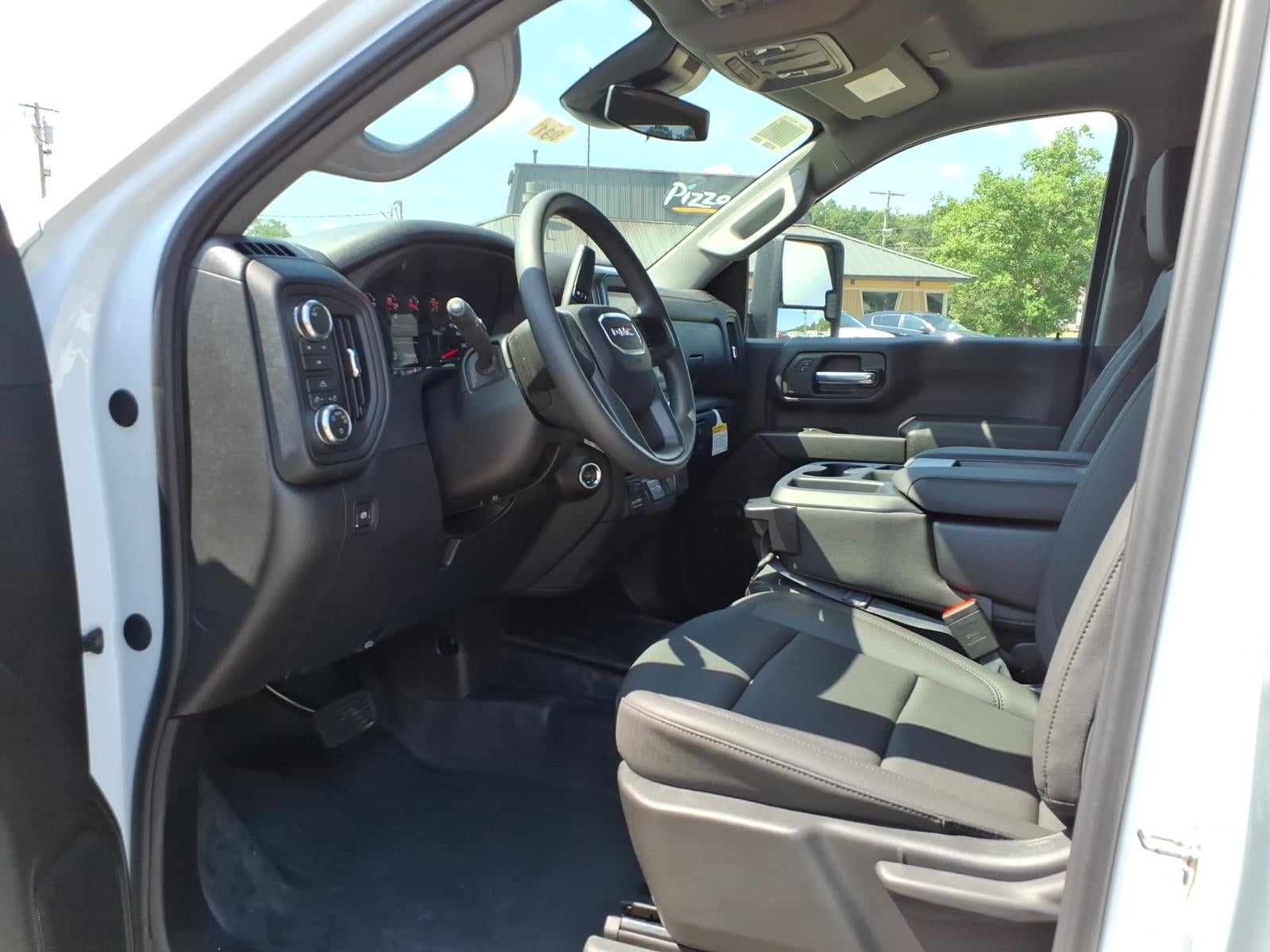 2026 GMC Sierra 3500 HD Chassis Cab Pro