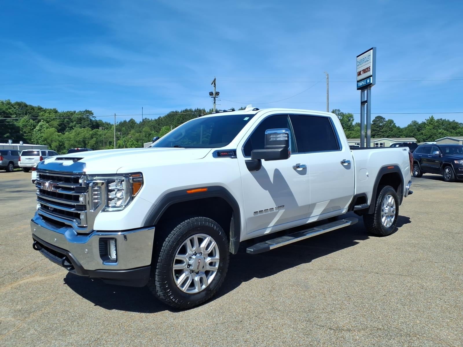 2022 GMC Sierra 4WD Crew Cab Standard Box SLT's photo