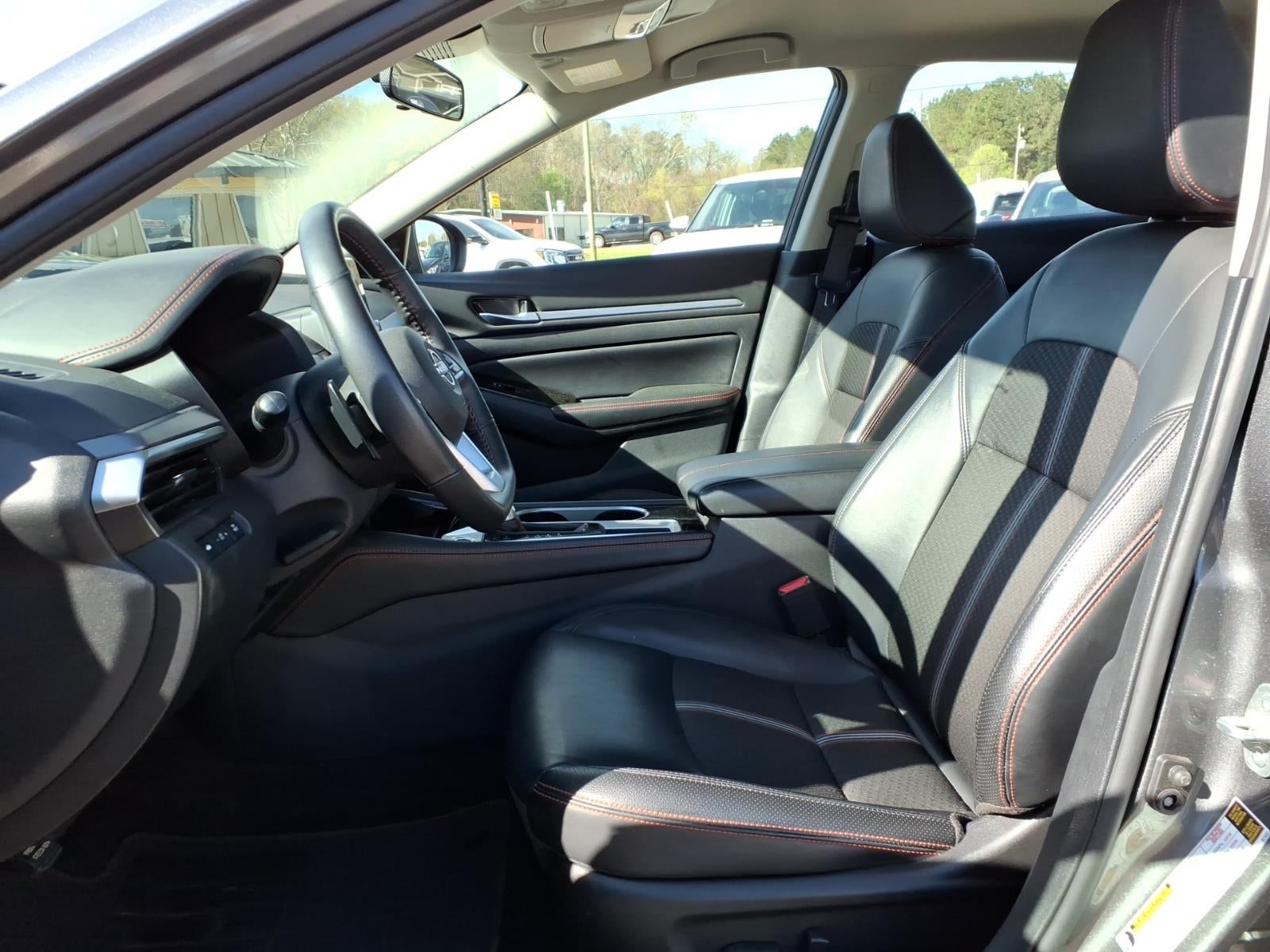 2025 Nissan Altima SR