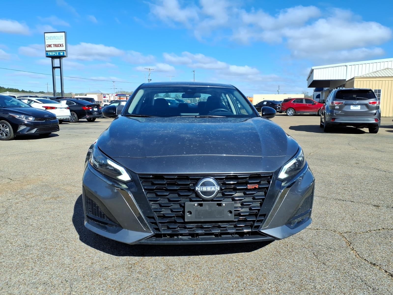 2025 Nissan Altima SR