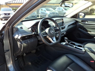 2025 Nissan Altima SR