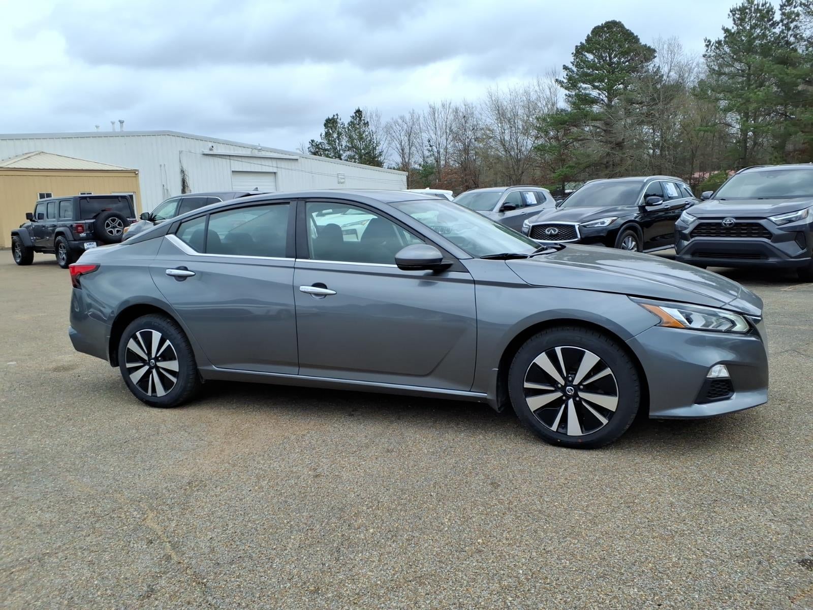 2021 Nissan Altima 2.5 SV