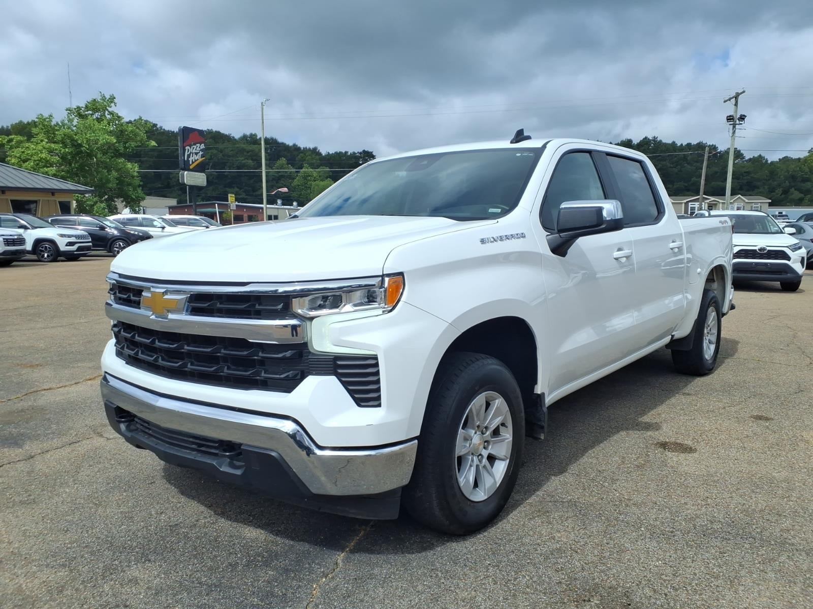 2025 Chevrolet Silverado 1500 LT