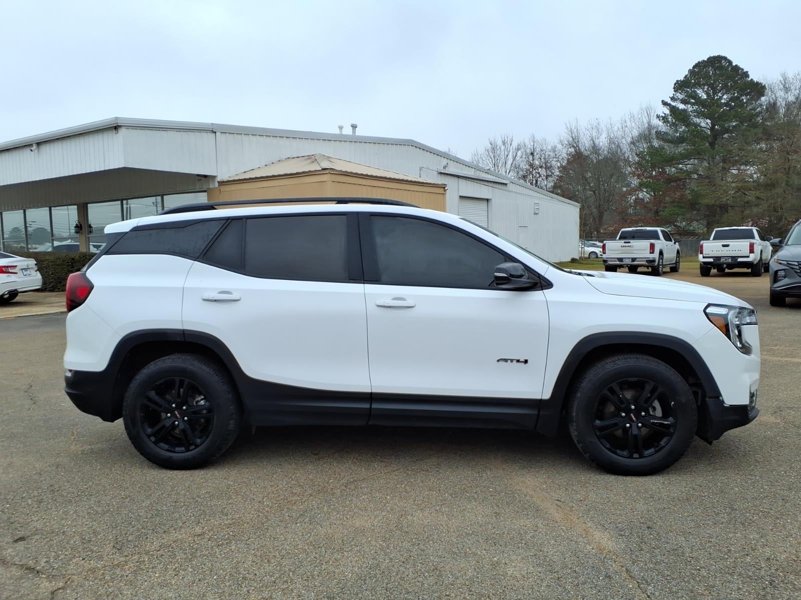 2022 GMC Terrain AT4