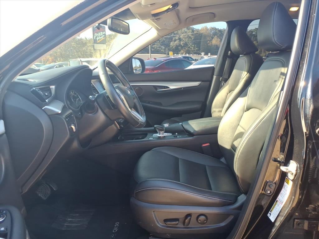 2021 INFINITI QX50 LUXE
