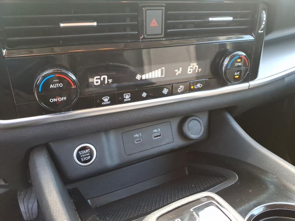 2022 Nissan Rogue SV