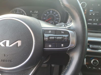 2022 Kia K5 EX
