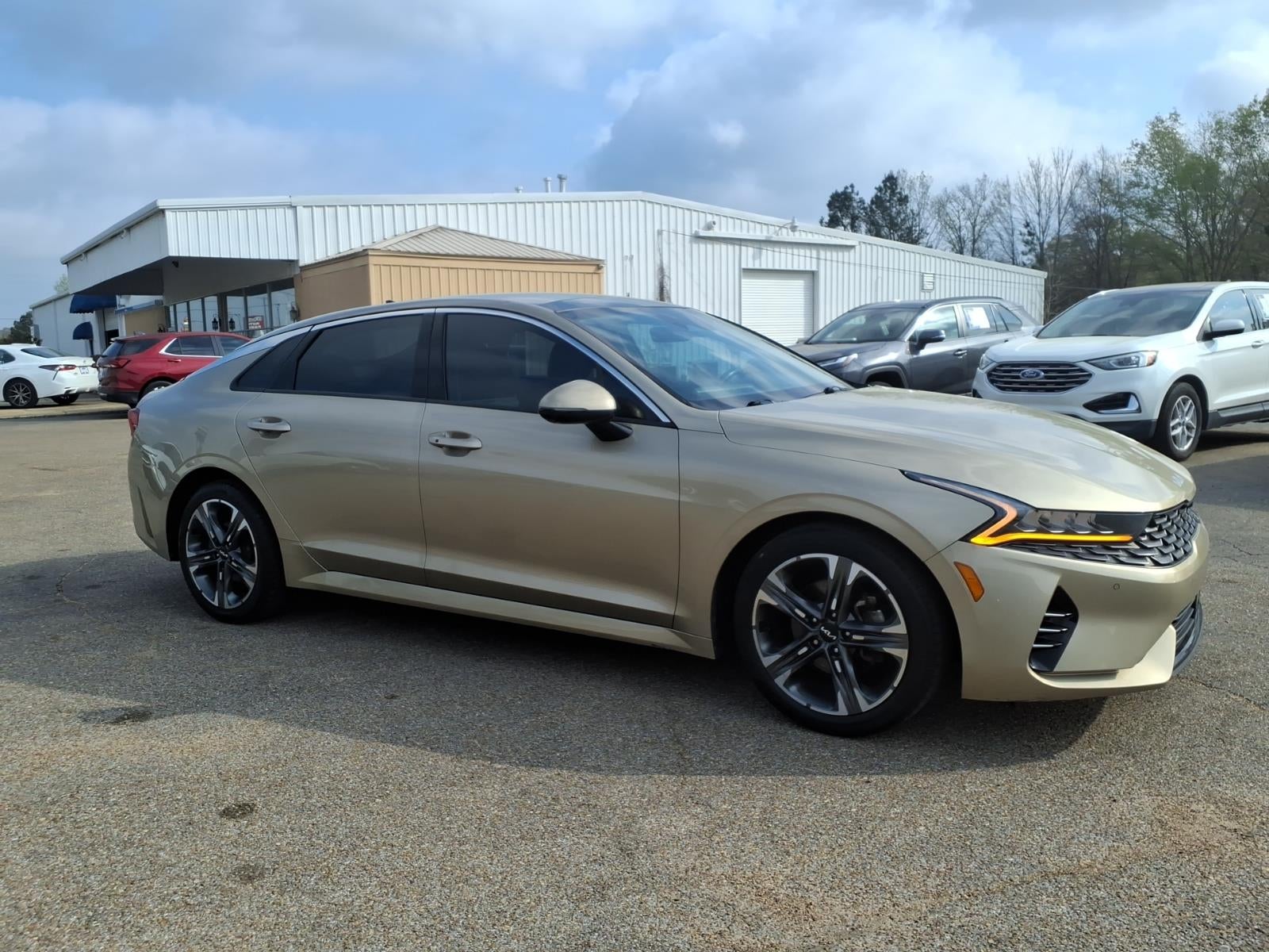 2022 Kia K5 EX