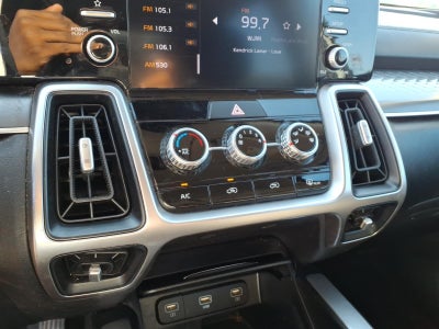2022 Kia Sorento LX