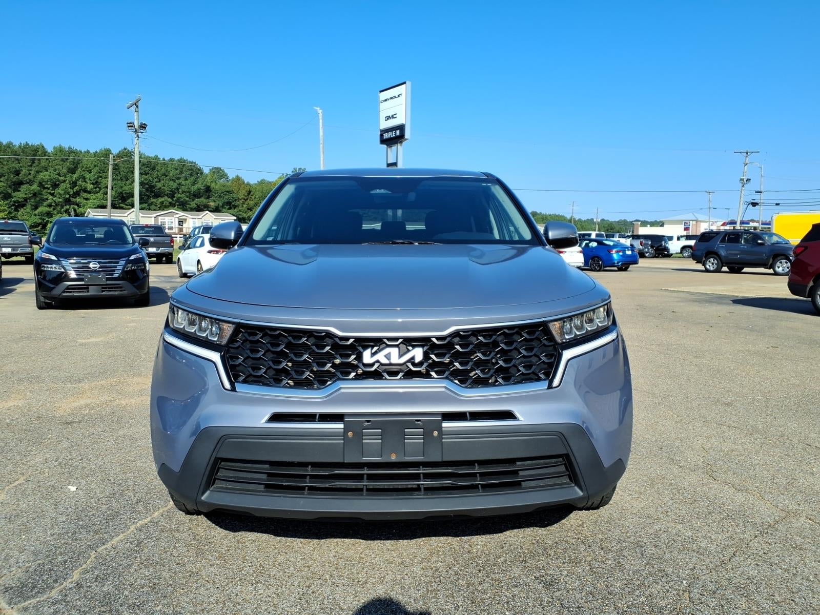 Used 2022 Kia Sorento LX with VIN 5XYRGDLC3NG075051 for sale in Carthage, MS