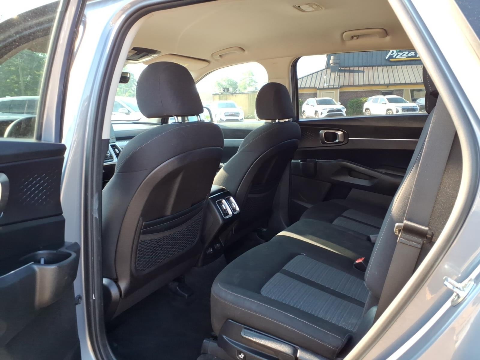 2022 Kia Sorento LX