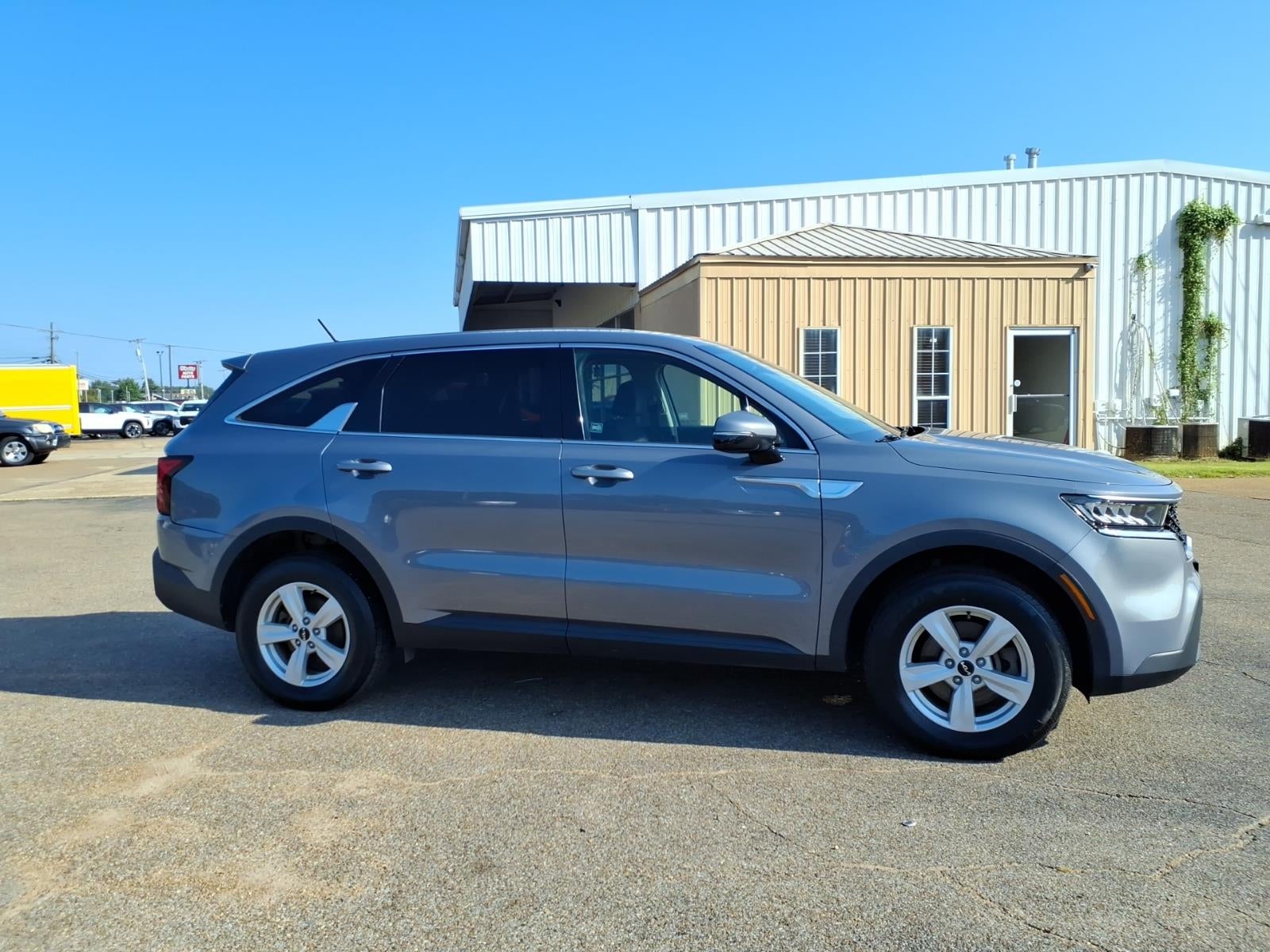 2022 Kia Sorento LX