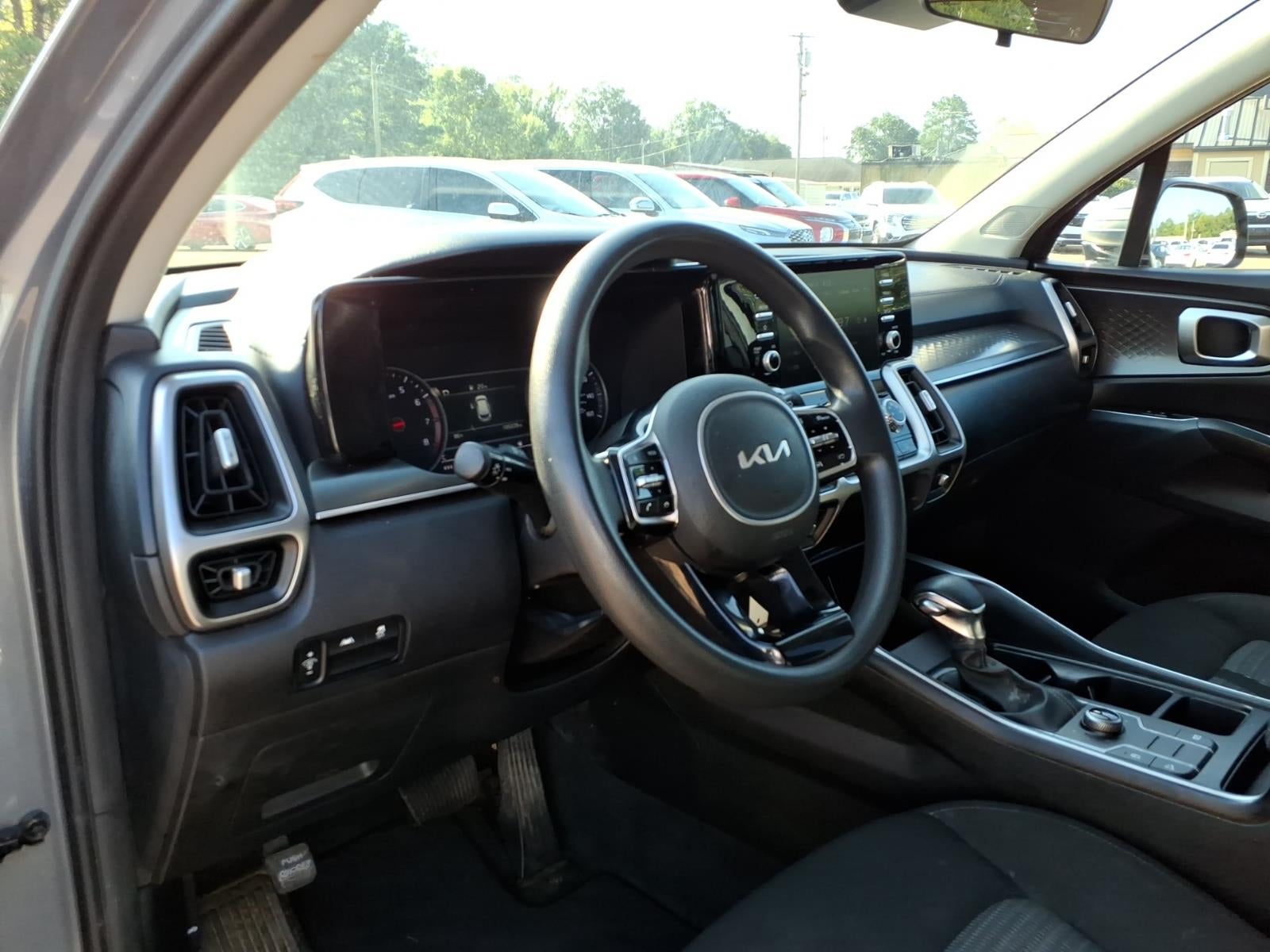 2022 Kia Sorento LX