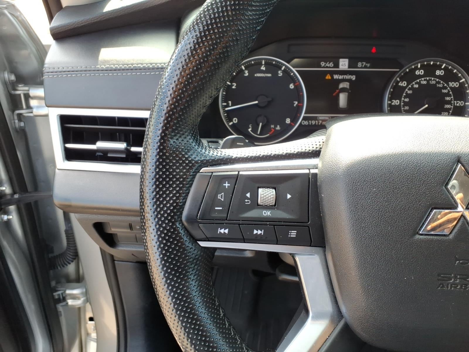 2024 Mitsubishi Outlander SE