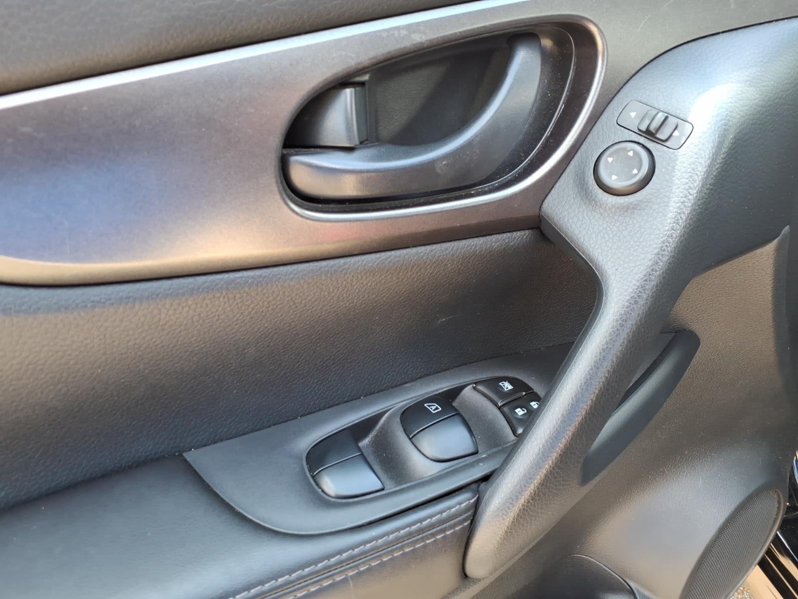 2022 Nissan Rogue Sport S