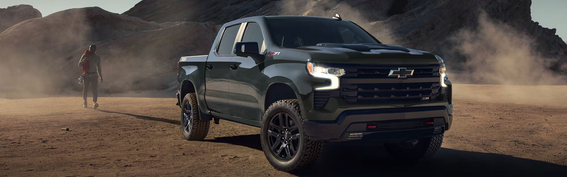 2026 Chevrolet Silverado 1500 infotainment system in Carthage, MS with 13.4-inch touchscreen, navigation, and connectivity features